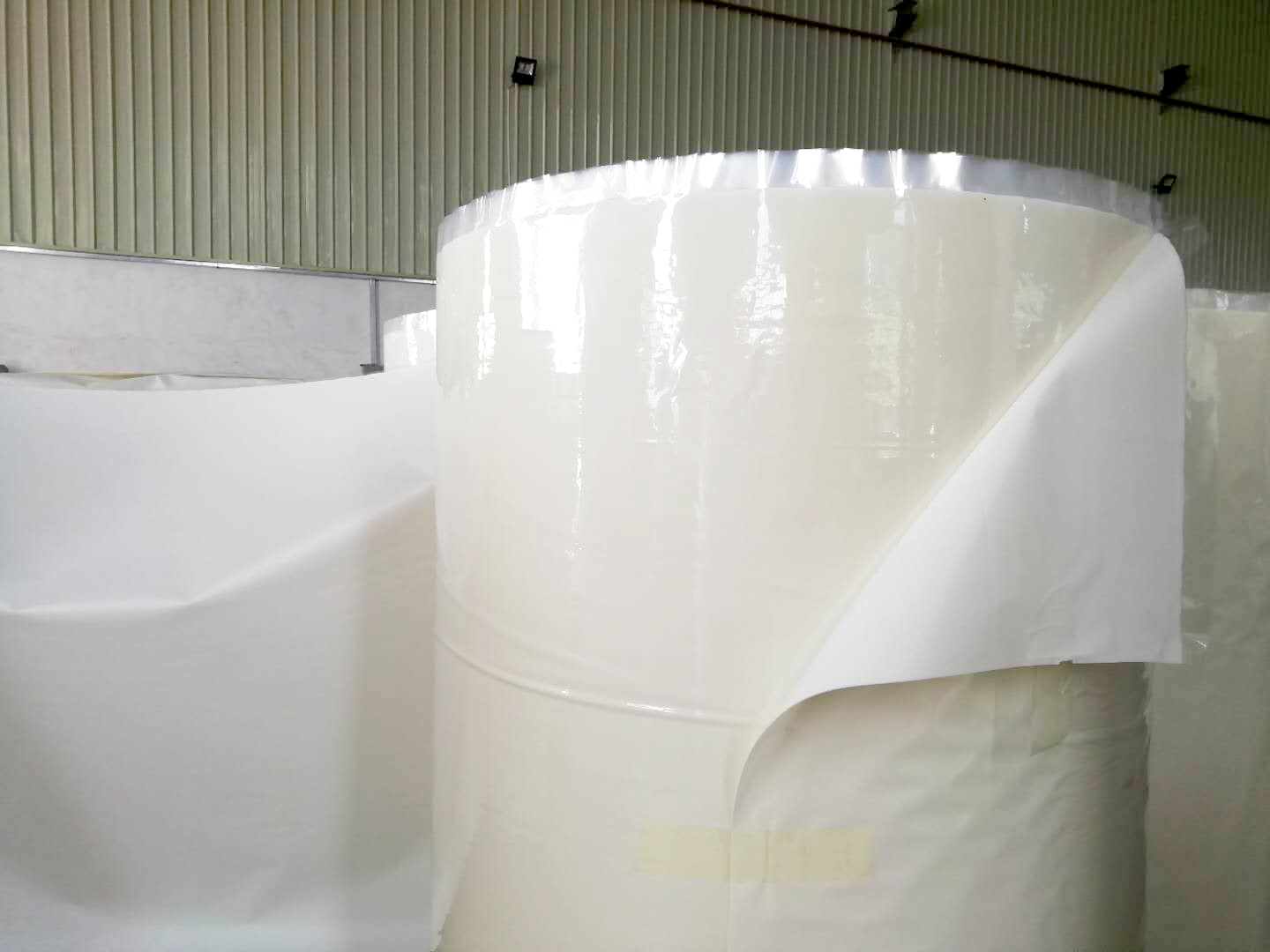 PVC self-absorbing foam
